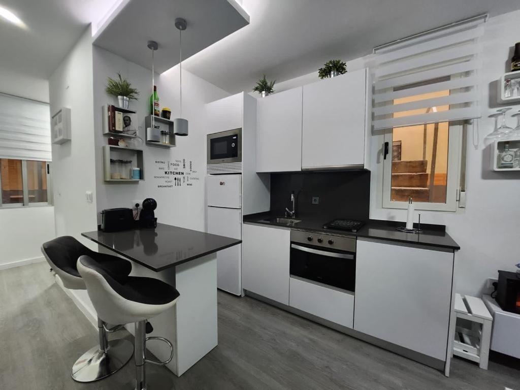 Embajadores, Apartamento Moderno Y Centrico Para 4 马德里 外观 照片
