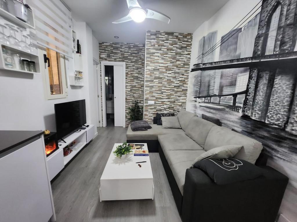 Embajadores, Apartamento Moderno Y Centrico Para 4 马德里 外观 照片